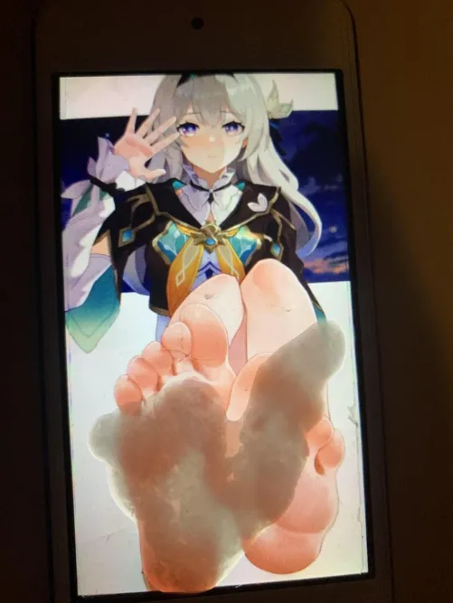 Another huge load for feet