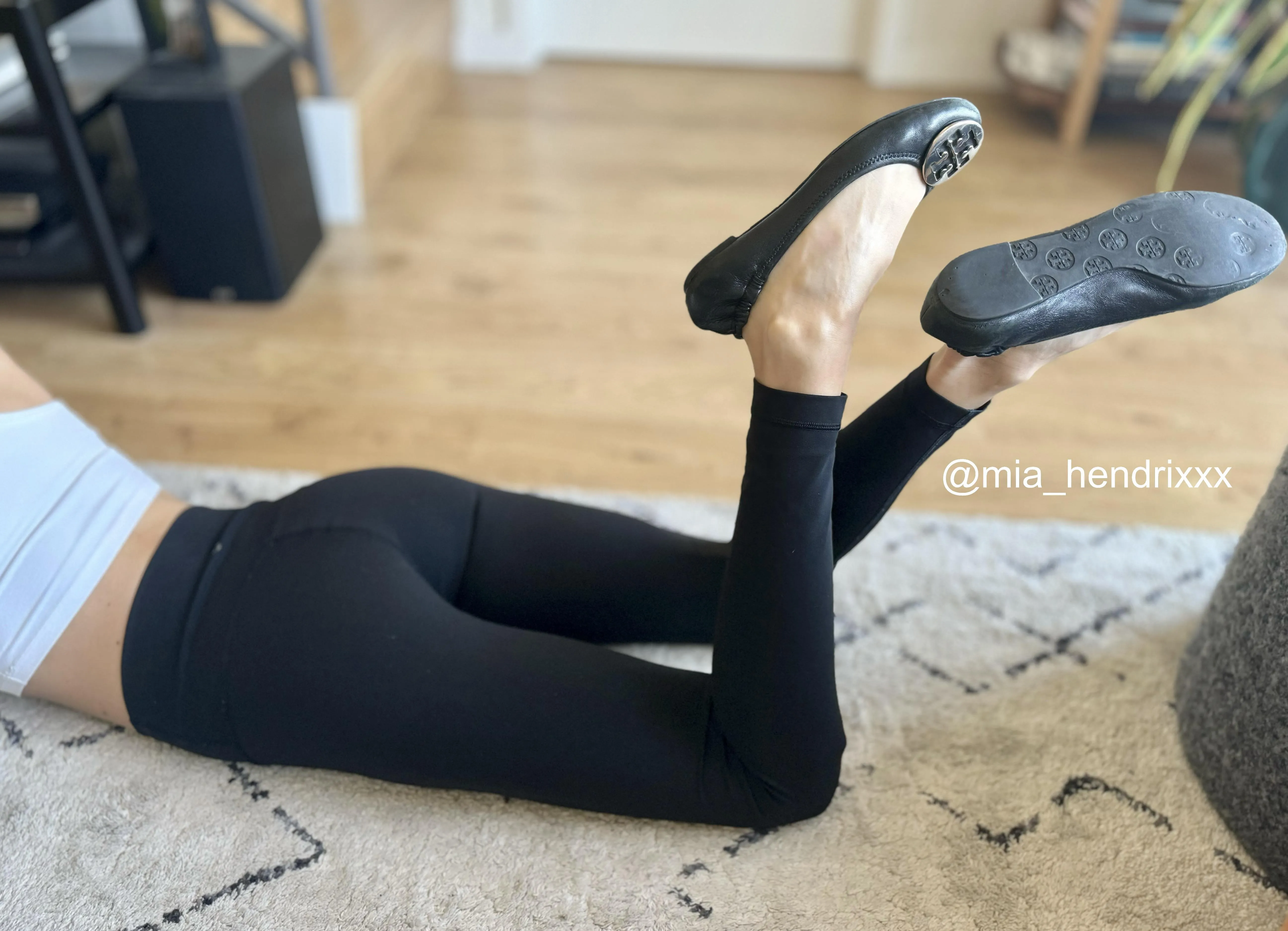 Come join me on the floor 😘