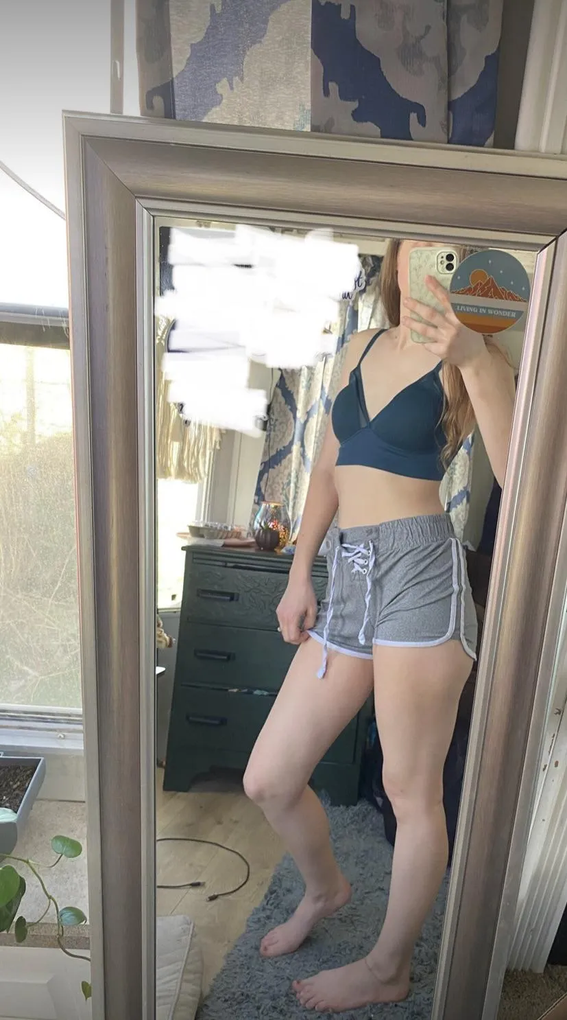 Felt cute with my new bra 😘