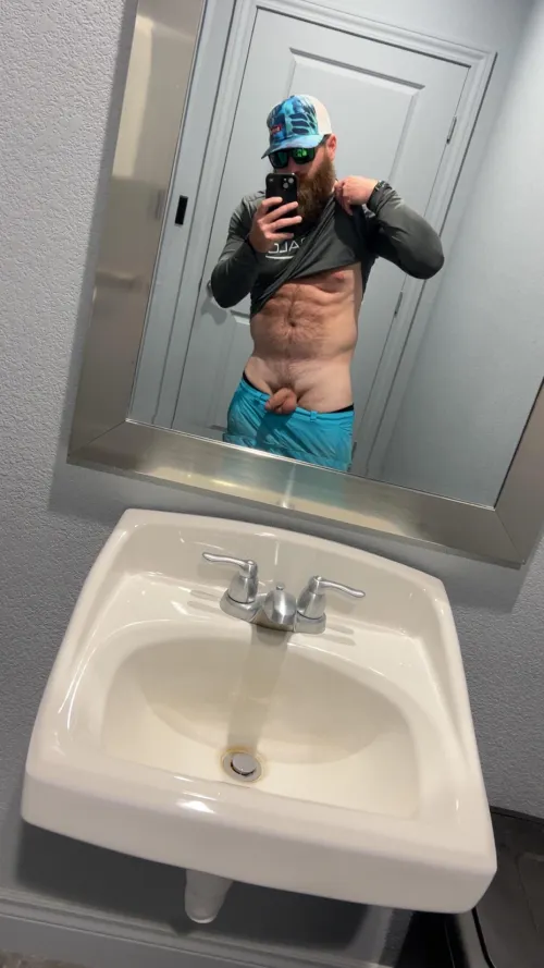 Horny as always on this Saturday at work! (34)