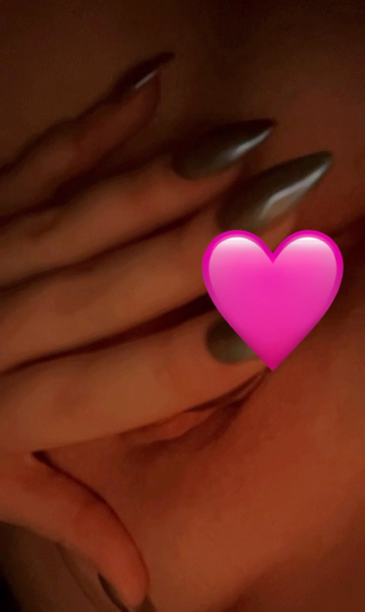 I want u to play with me babe I promise I can be ur secret😈