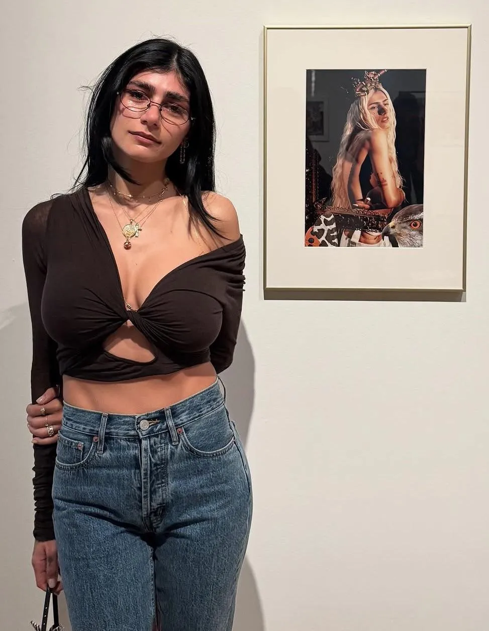 Mia | Busty and beautiful