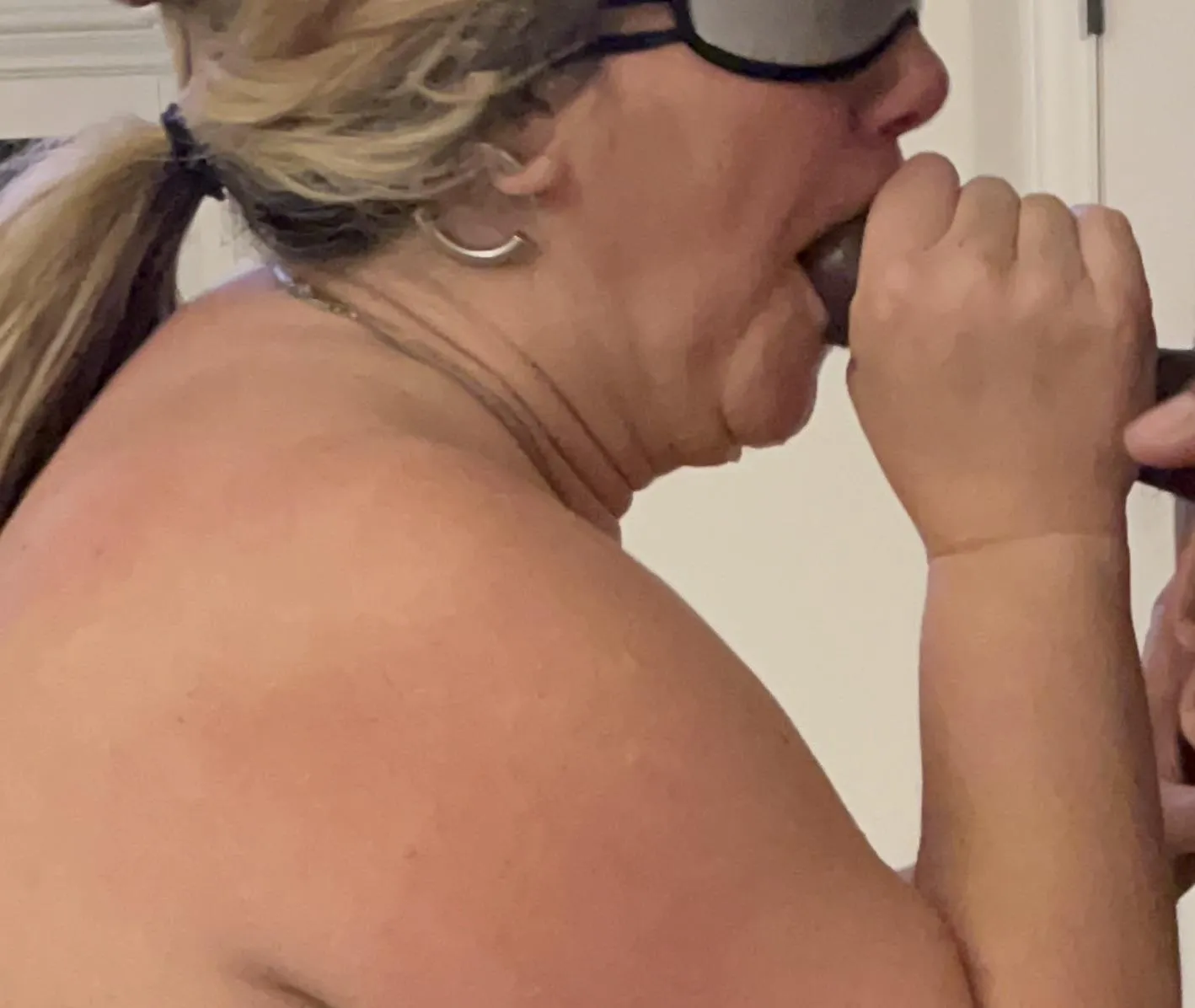 NC Triad area Hotwife looking to suck some cock tonight. See body for details.