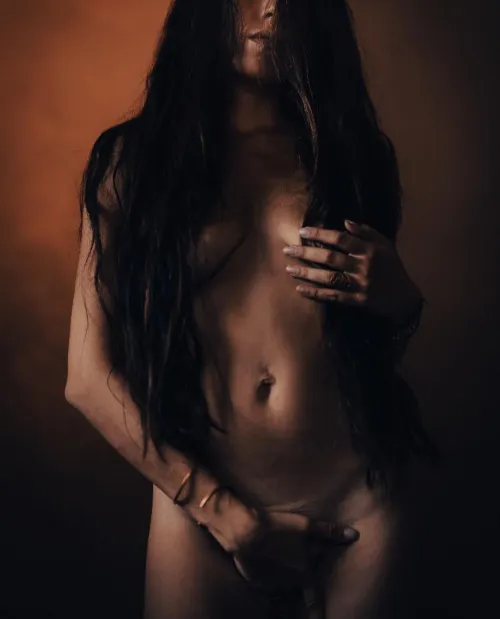 Professional erotica photographer seeking couples looking to capture your time. boudoir to naughty sessions are available! Let’s chat !