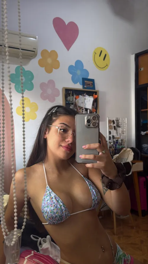 Say yes if you'd like to fuck me on our first date