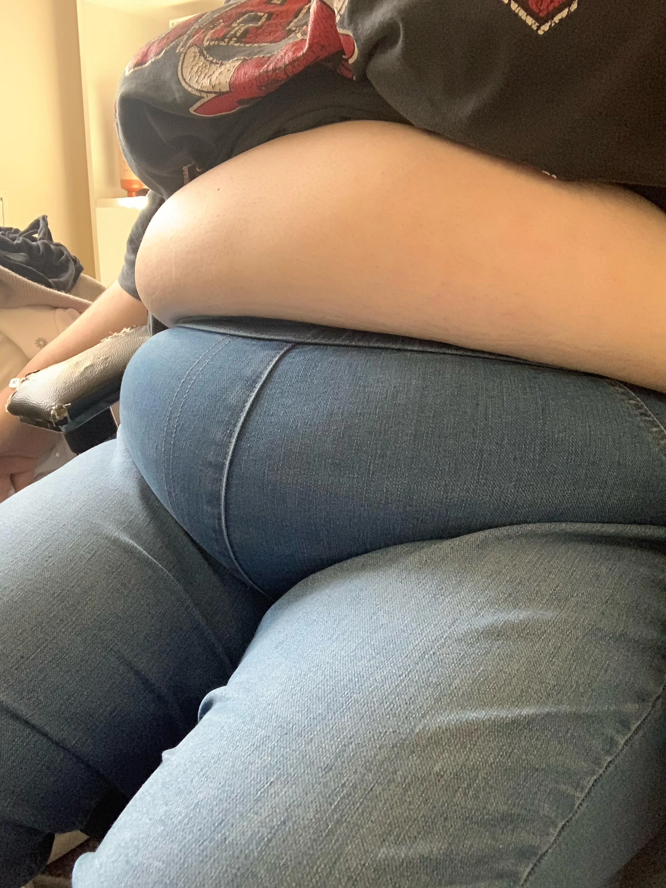 Super stuffed and wanting more… 23f feedee