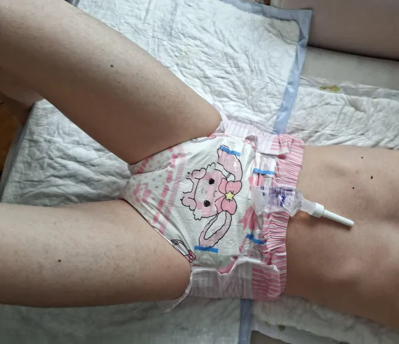 🙈 This is gonna get real messy and I'm not allowed to take it off until daddy says so 🥰