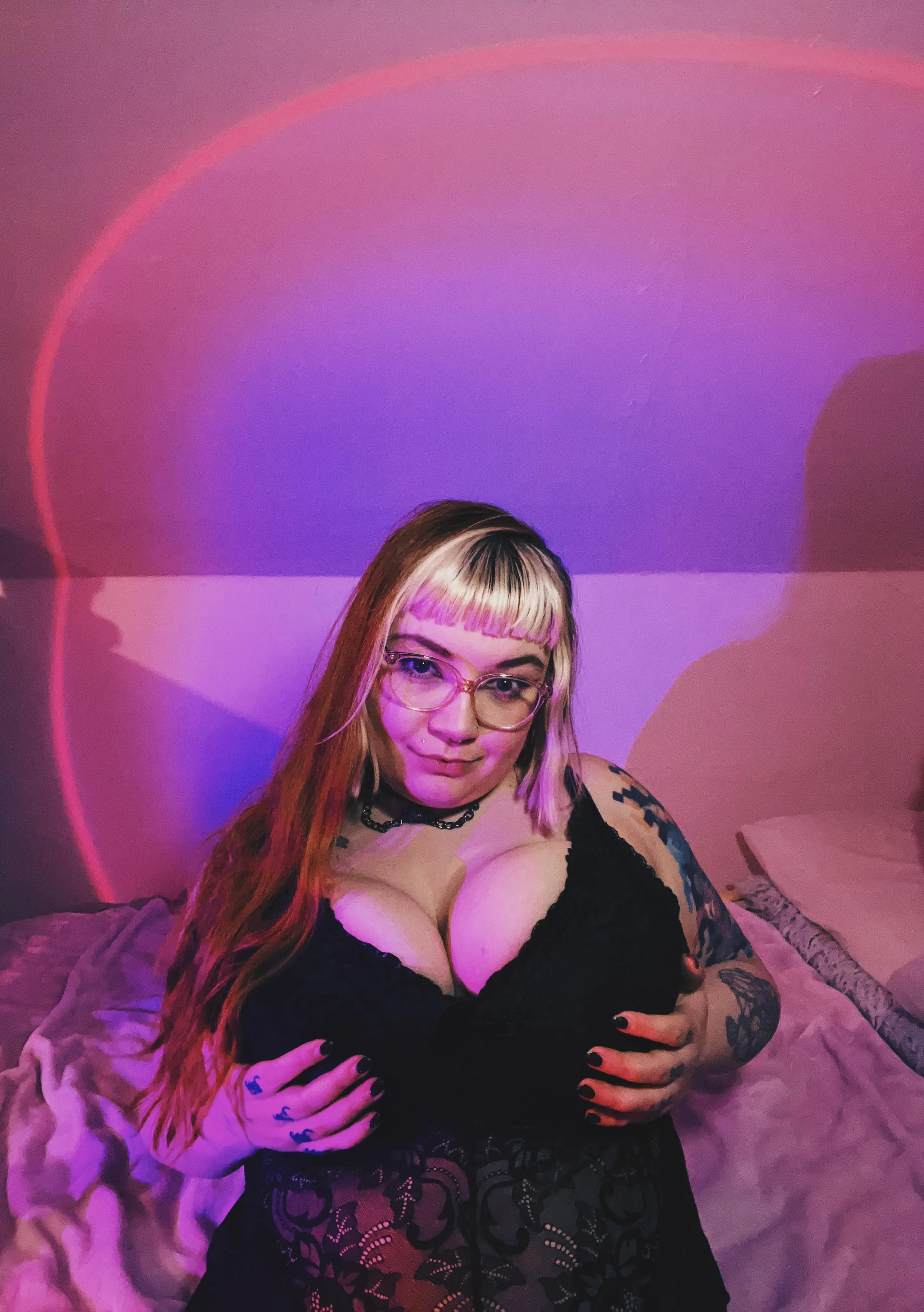 Ya can never go wrong with a sexy black bra