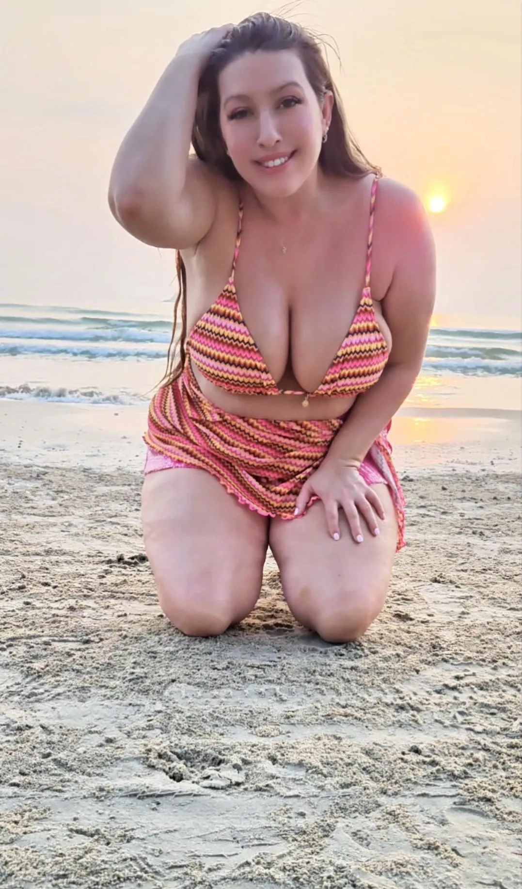 Your 5th favorite busty mom