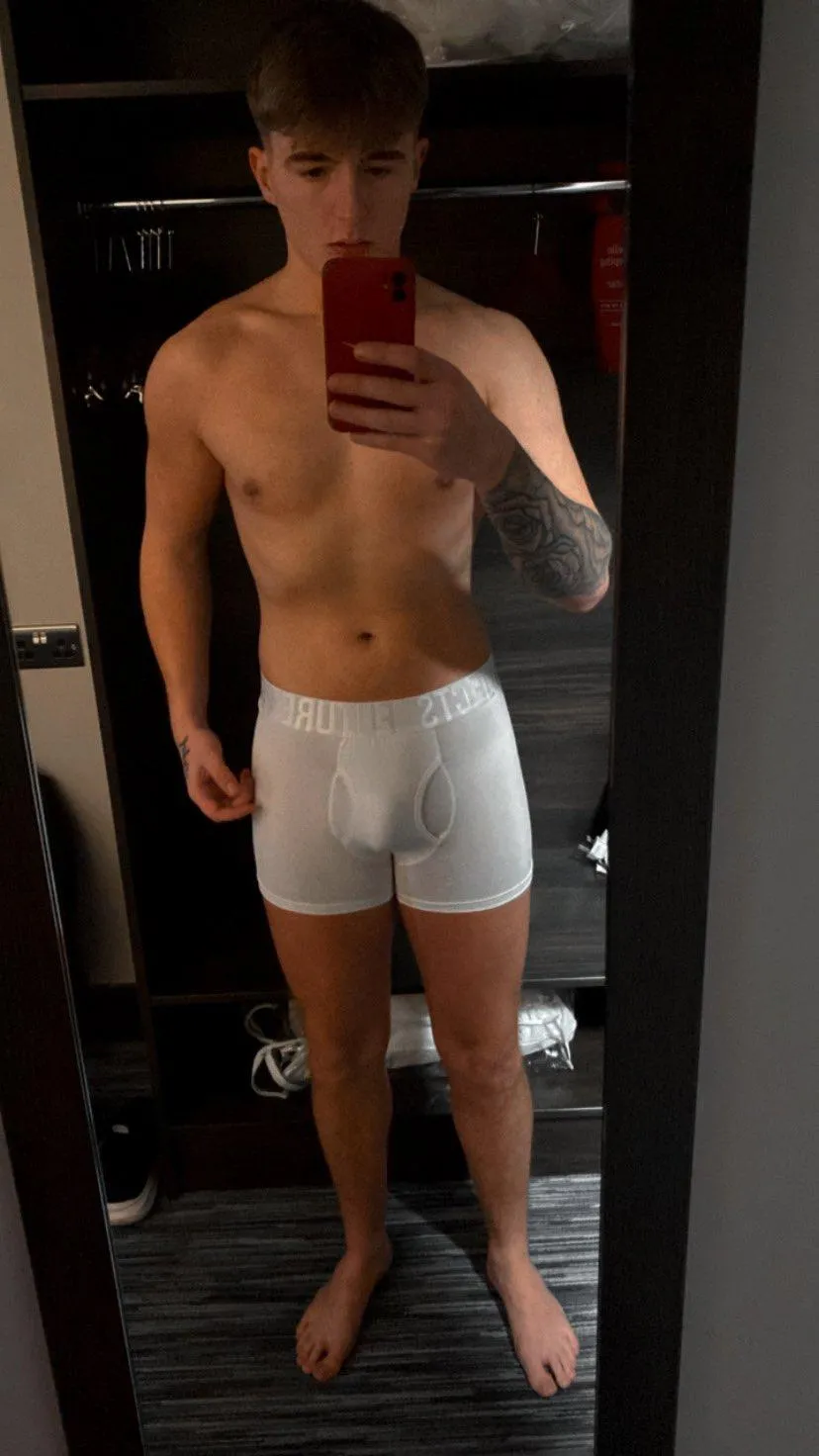 (18) Any late night piggies need to be drained? dont be shy to dm