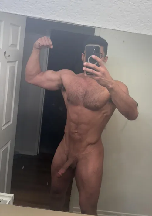 18 Freshman 6’4” 225lbs 8”