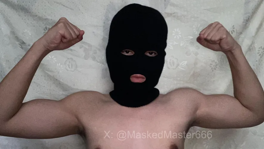 (18) Power like this demands submission. You don’t resist because you know you were made to kneel 😈💪🏻