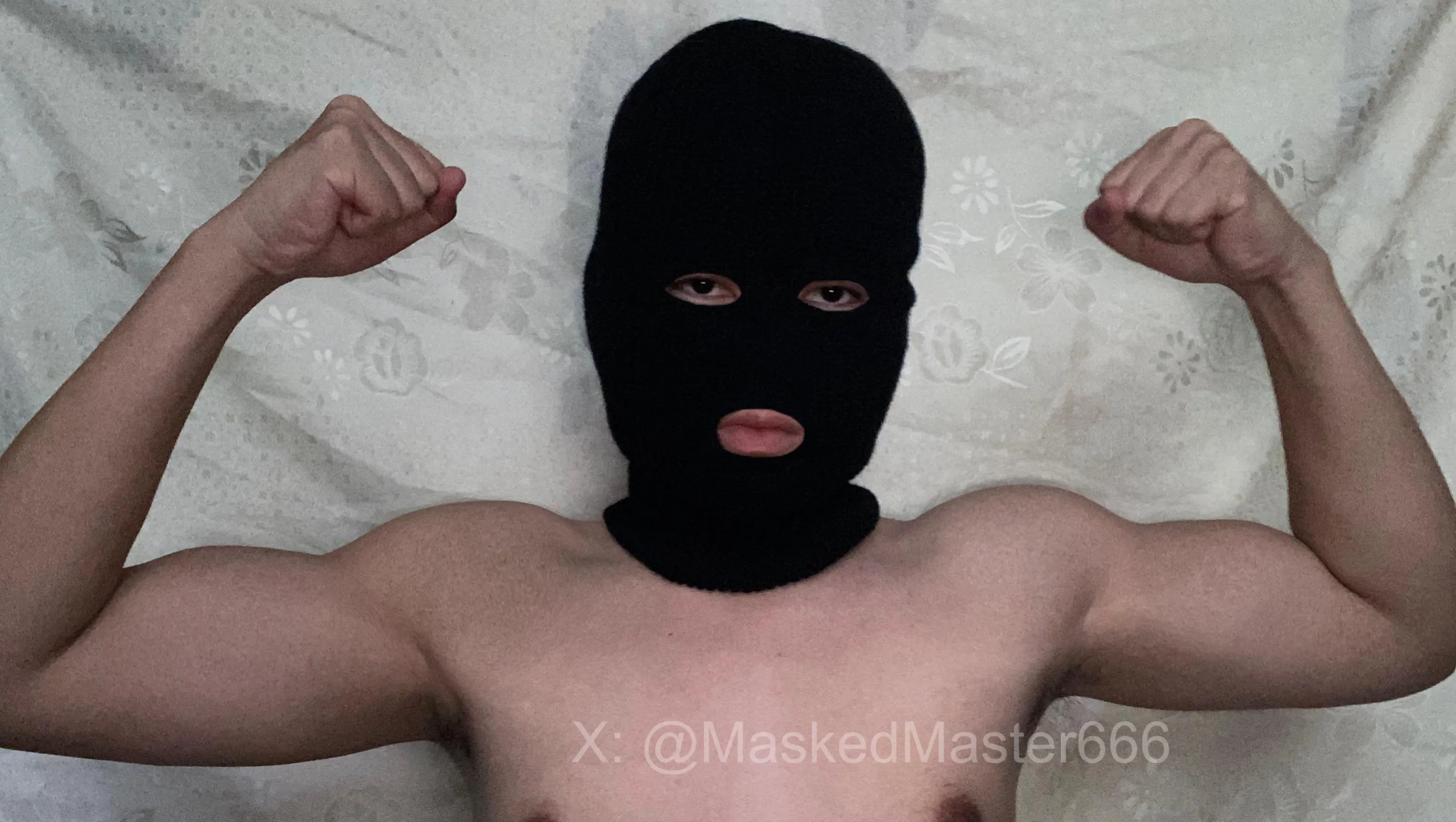 (18) Power like this demands submission. You don’t resist because you know you were made to kneel 😈💪🏻