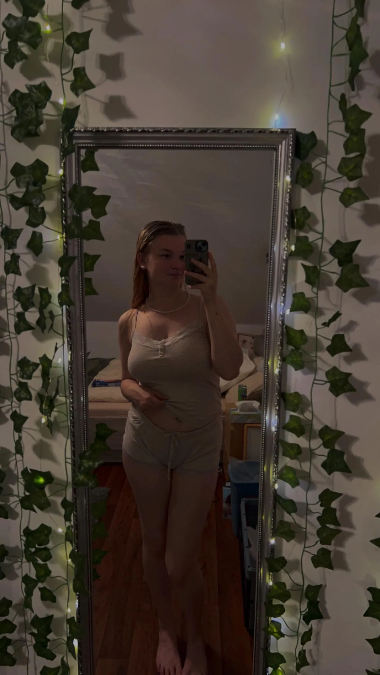 18f looking for someone to fall in love with