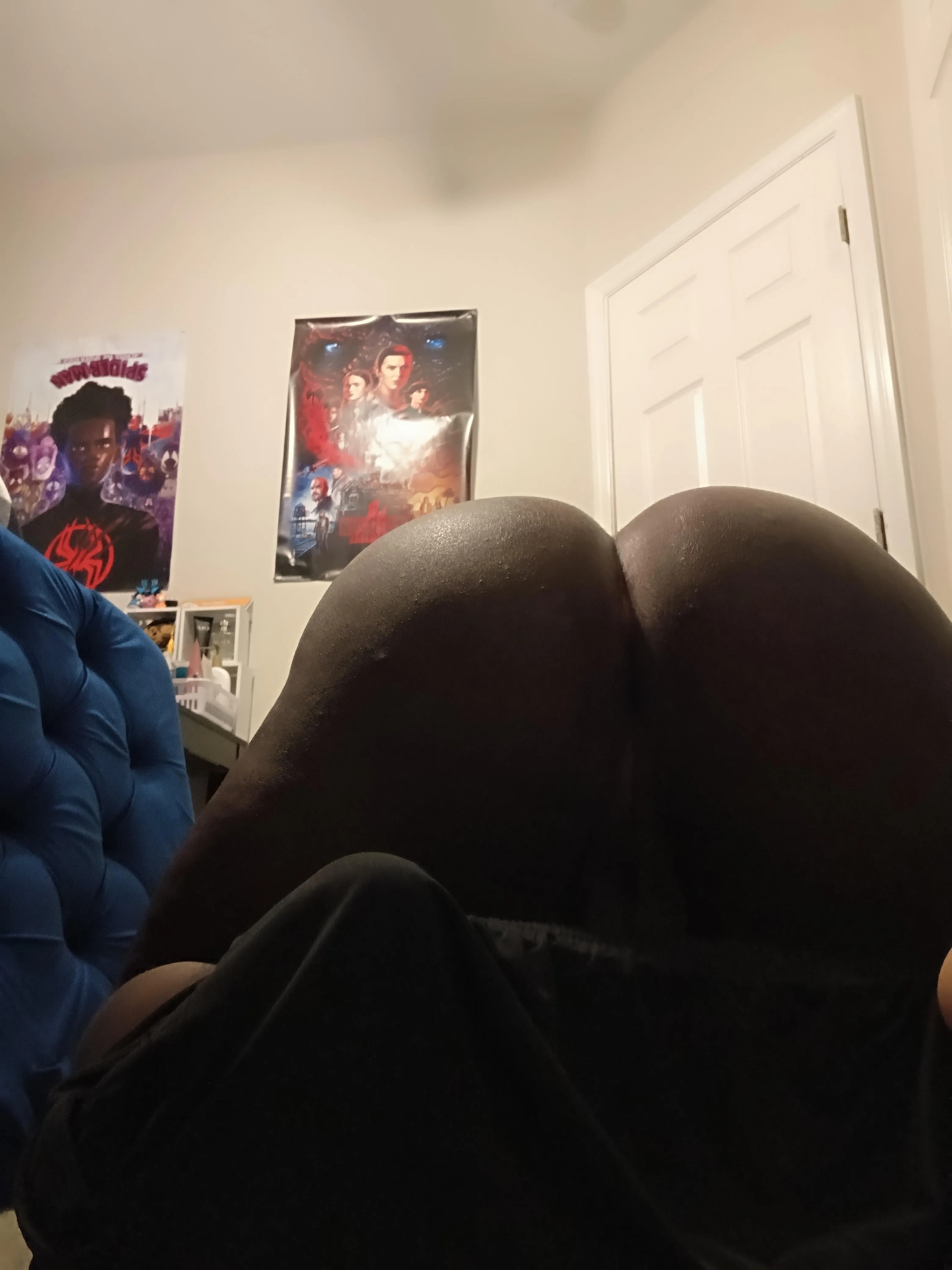 [20m] lookimg for black verse, prefer stocky or slim.