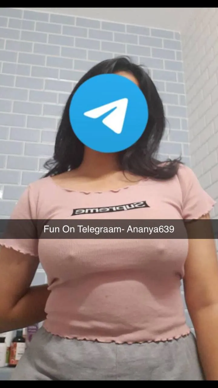 22F my nipples are popping out for you, come have me!