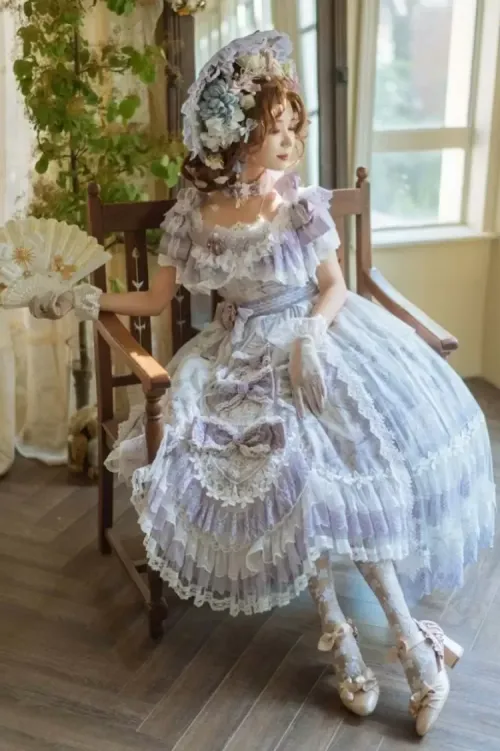 Anyone have any experience with J-Fashion or Lolita dresses? They're so pretty that I wished I discovered them sooner so I can get one...