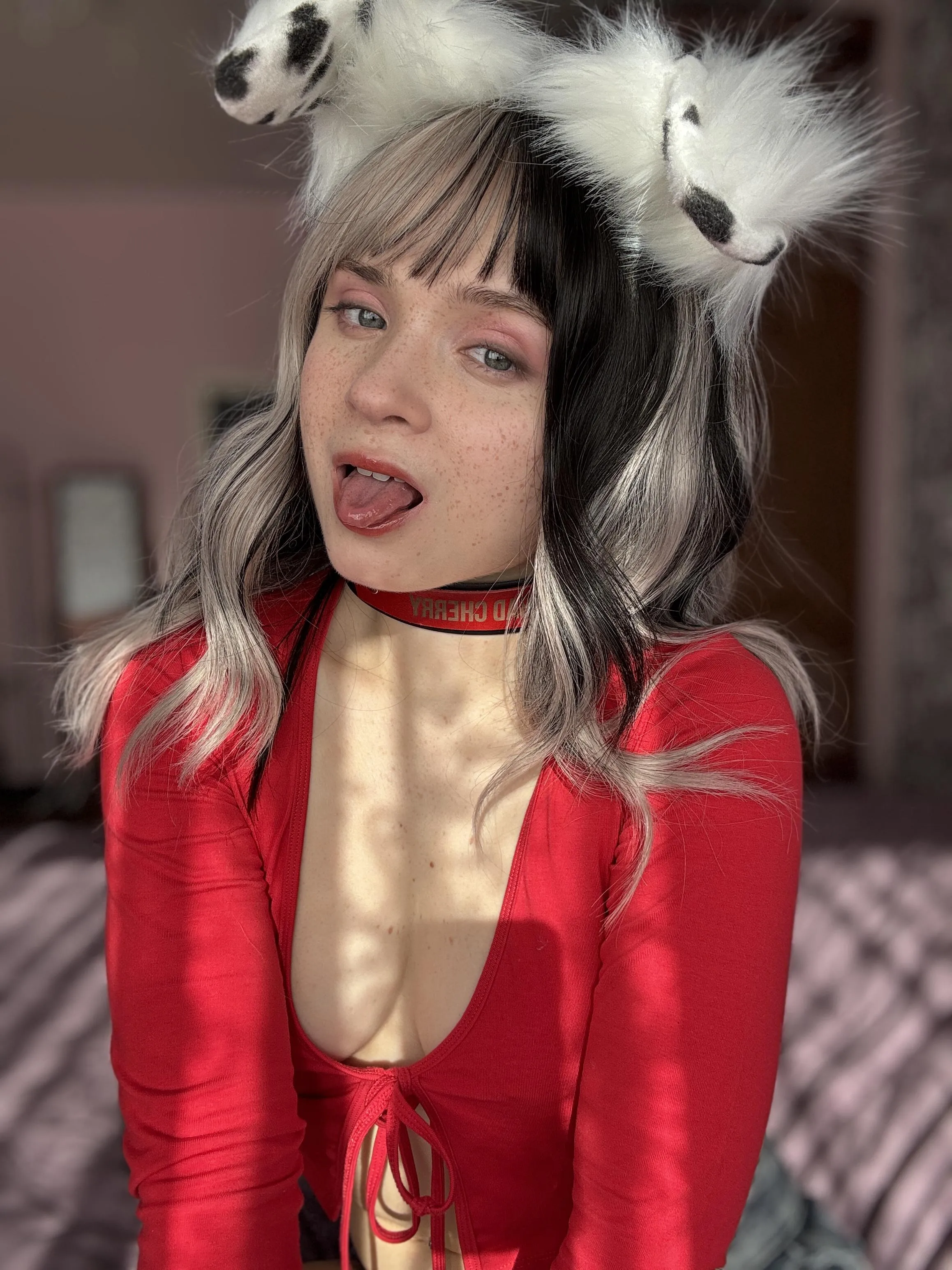 I really really like this red top...And despite the deep cleavage, it's comfortable