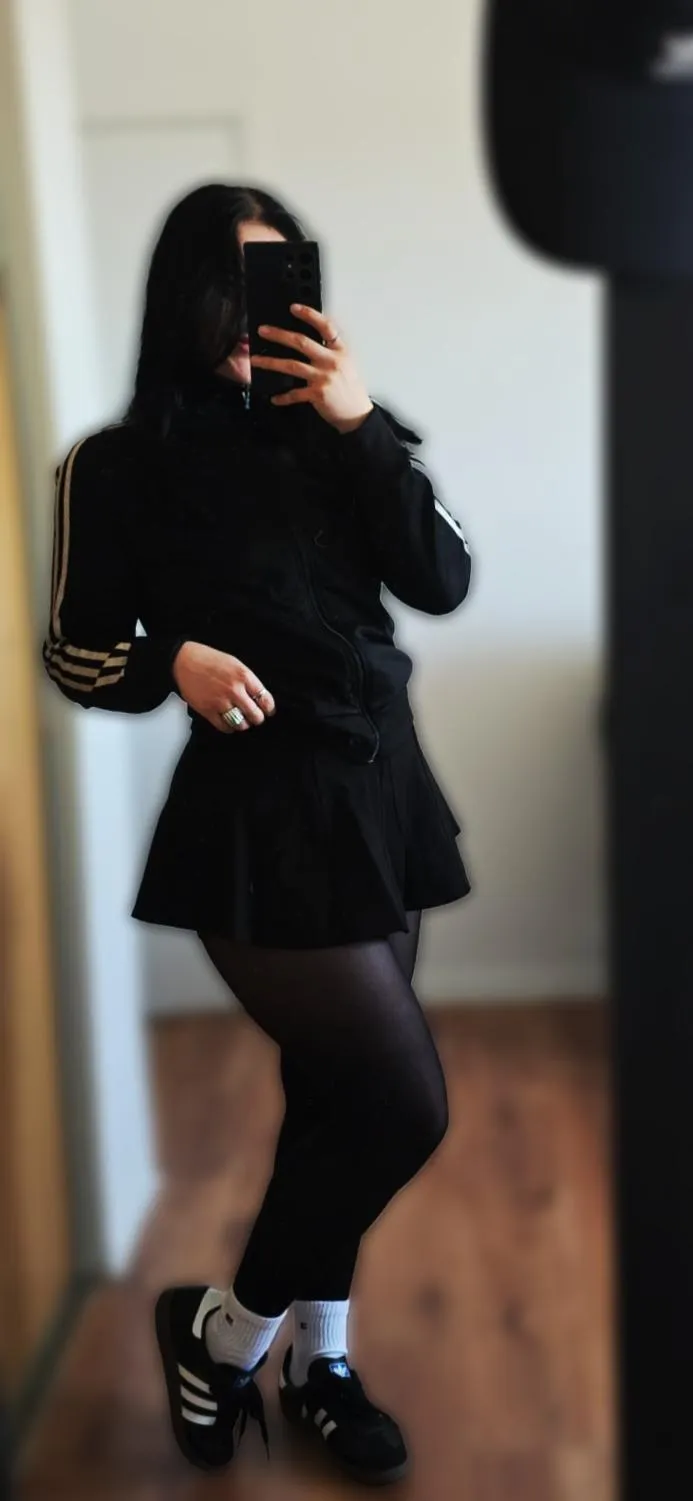 I'd cuck you without hesitation. You are meant for that.🙌