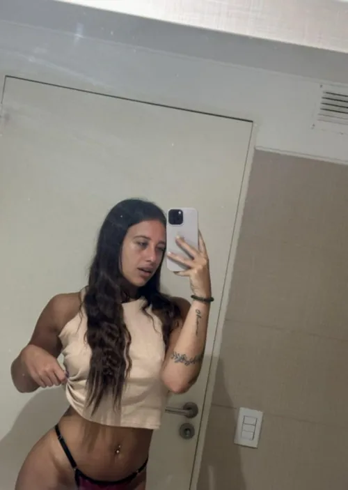 It's cuddle weather, and I'm lonely F20