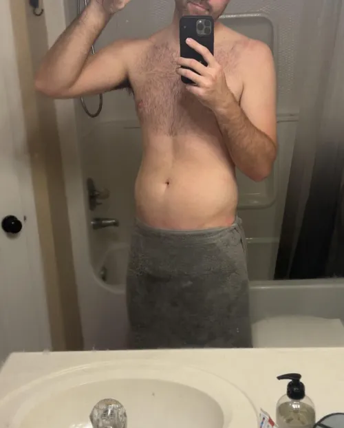 Lifestyle party? Any females and couples interested? I’d host (M28) in Birmingham area