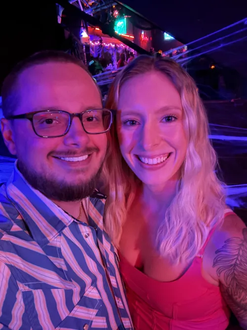 [MF4MF/F][32/29][PHX] AZ cuck queen. New to LS. No single men!