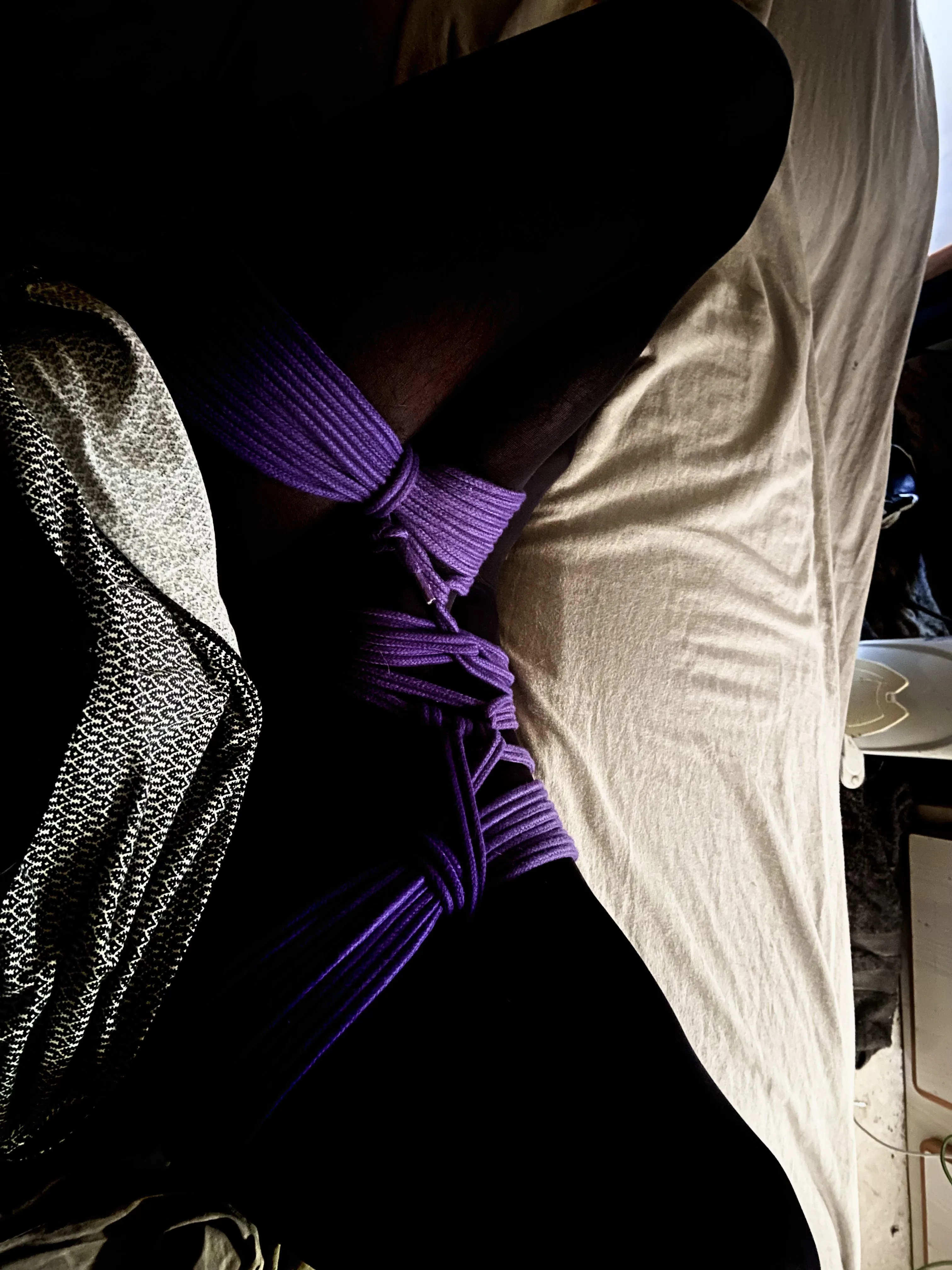 Relax ( selfbondage )