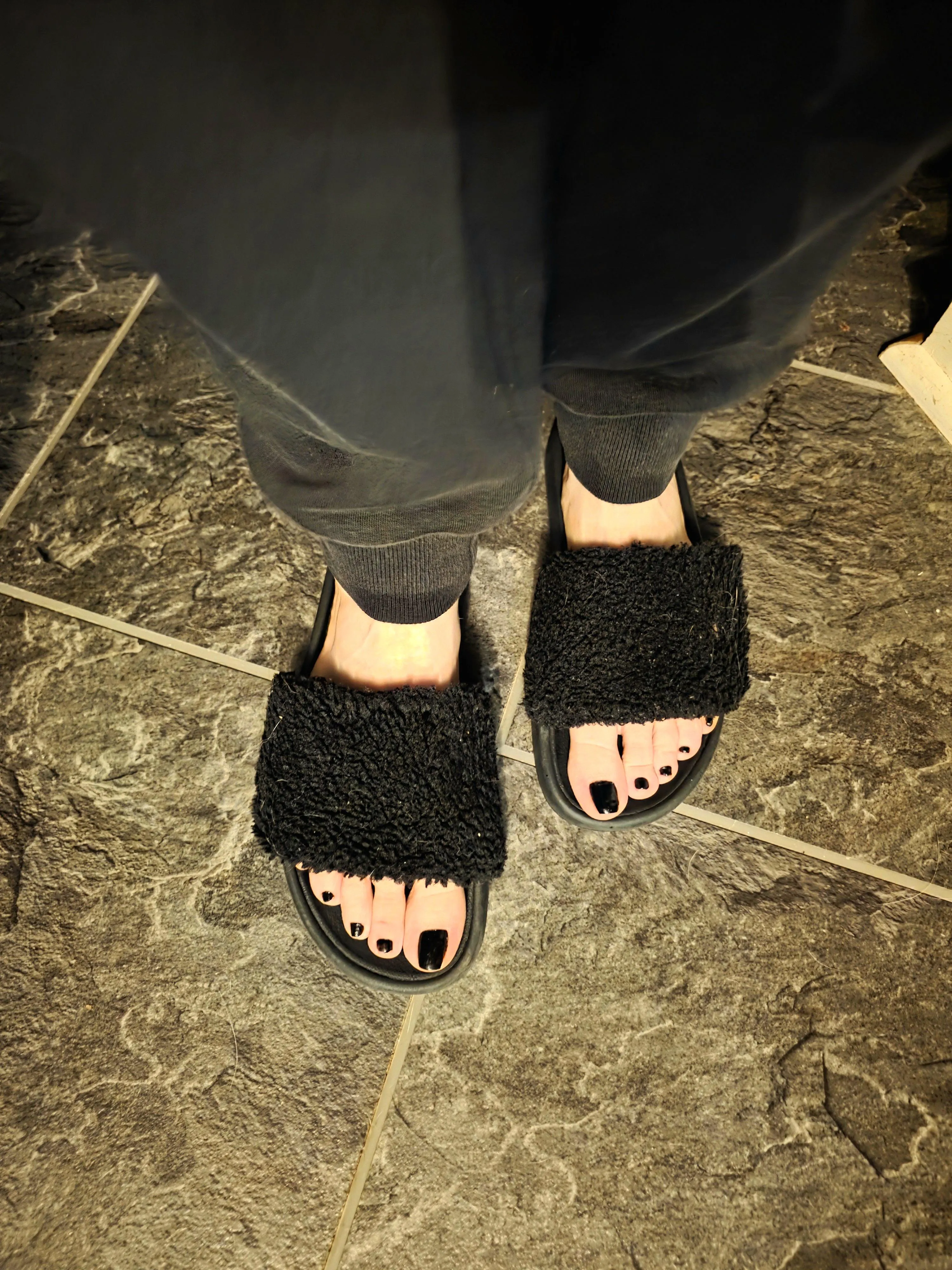 Shine my sandals with your tongue loser. Let me help you getted started, open up and take my spit 😋😇