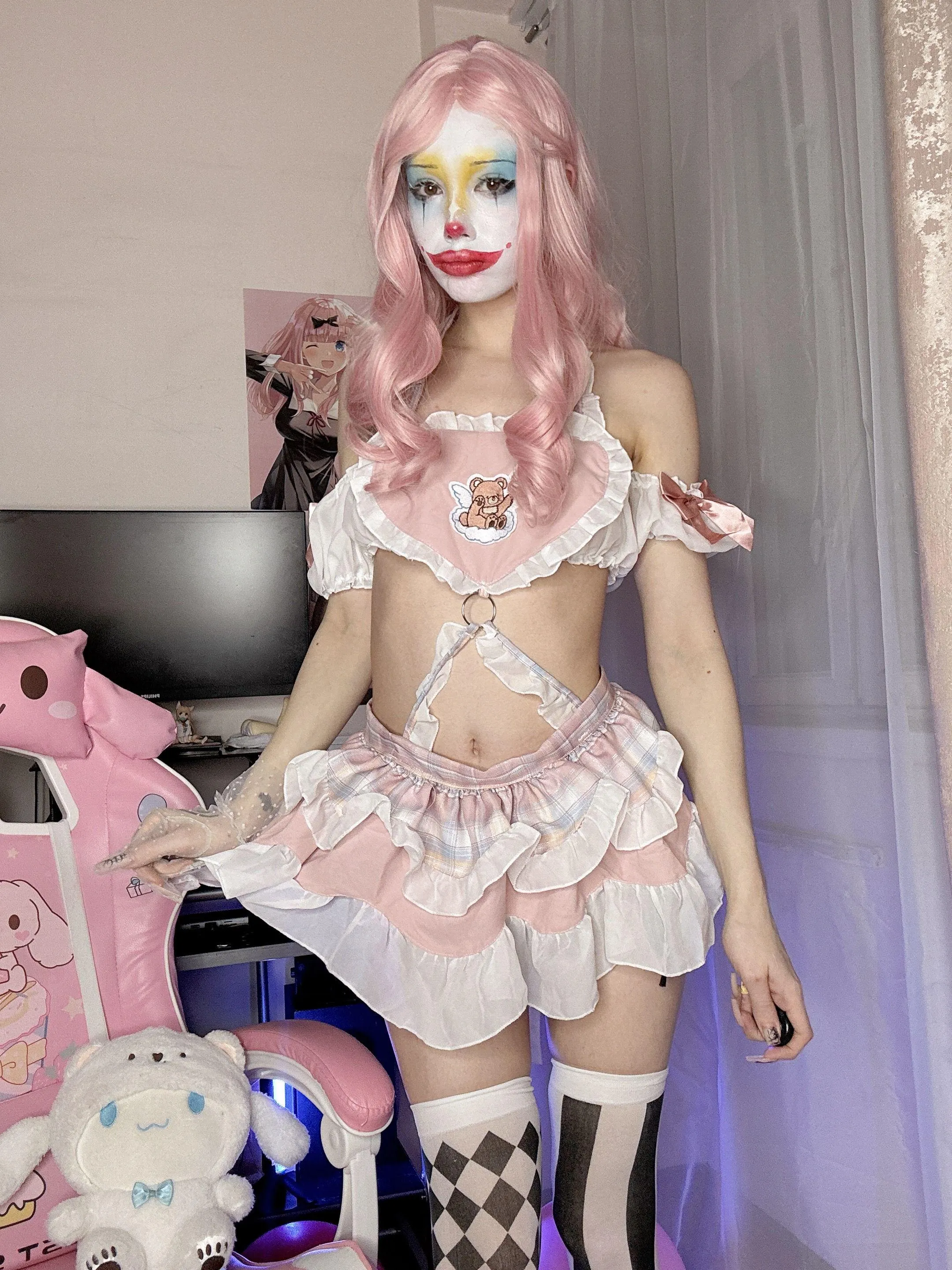 skirt to look like a marshmallow or cotton candy