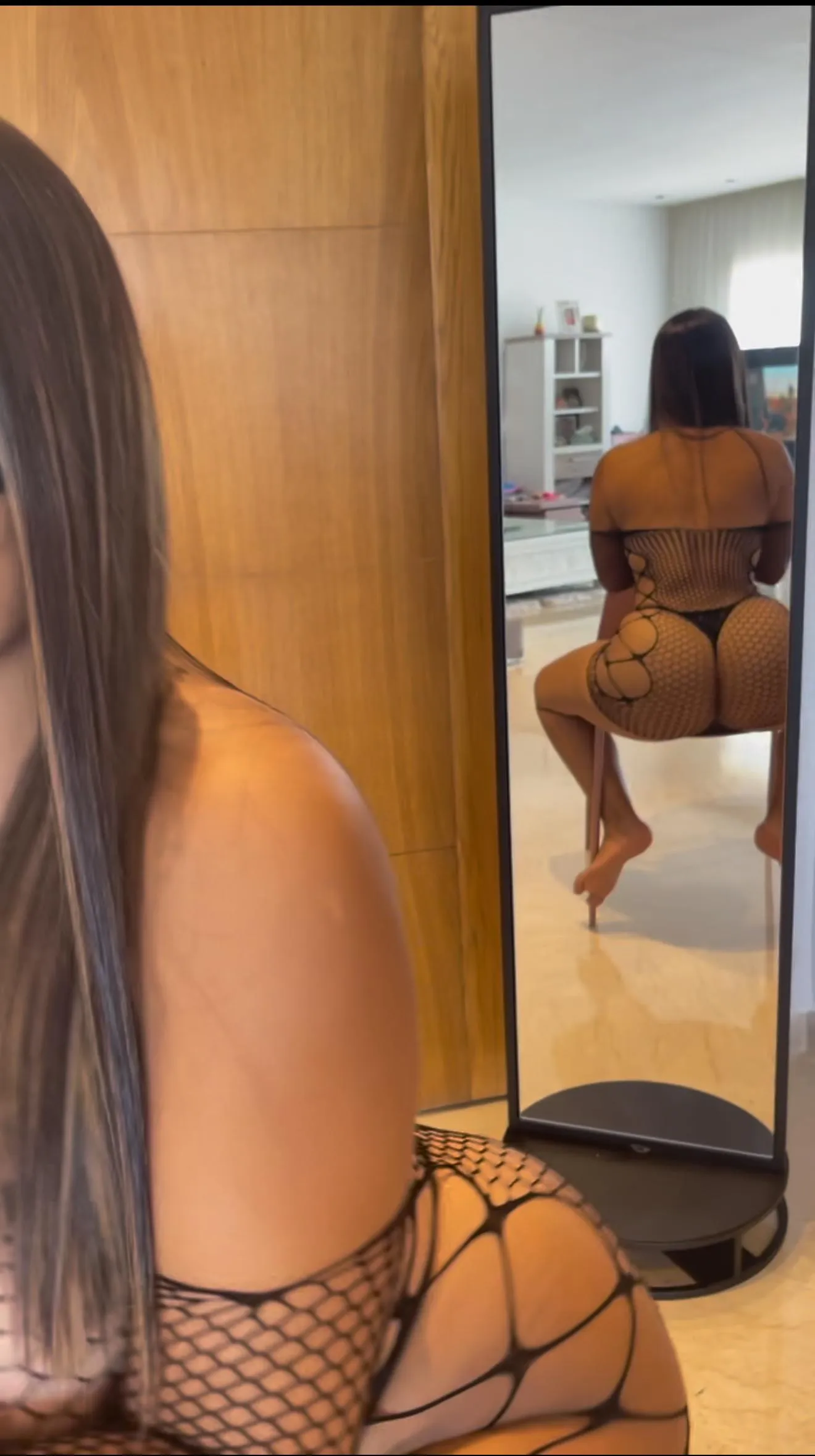 What would I see when I turned around if you woke up to this view of me?? F44