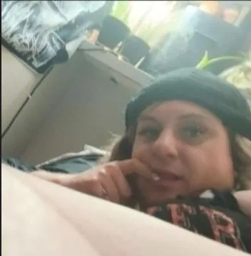 35 [714] CD4M Any Dom tops need a chunky sissy bounce on there🍆