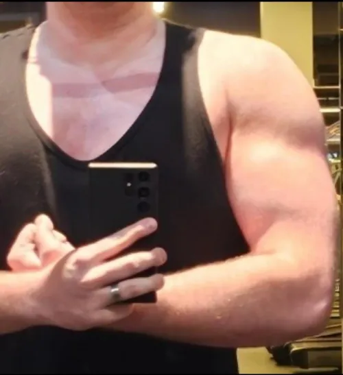 35 x Male x Thousand Oaks