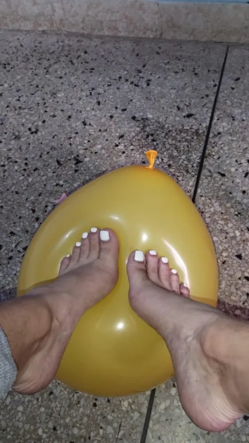 A small burst of feet