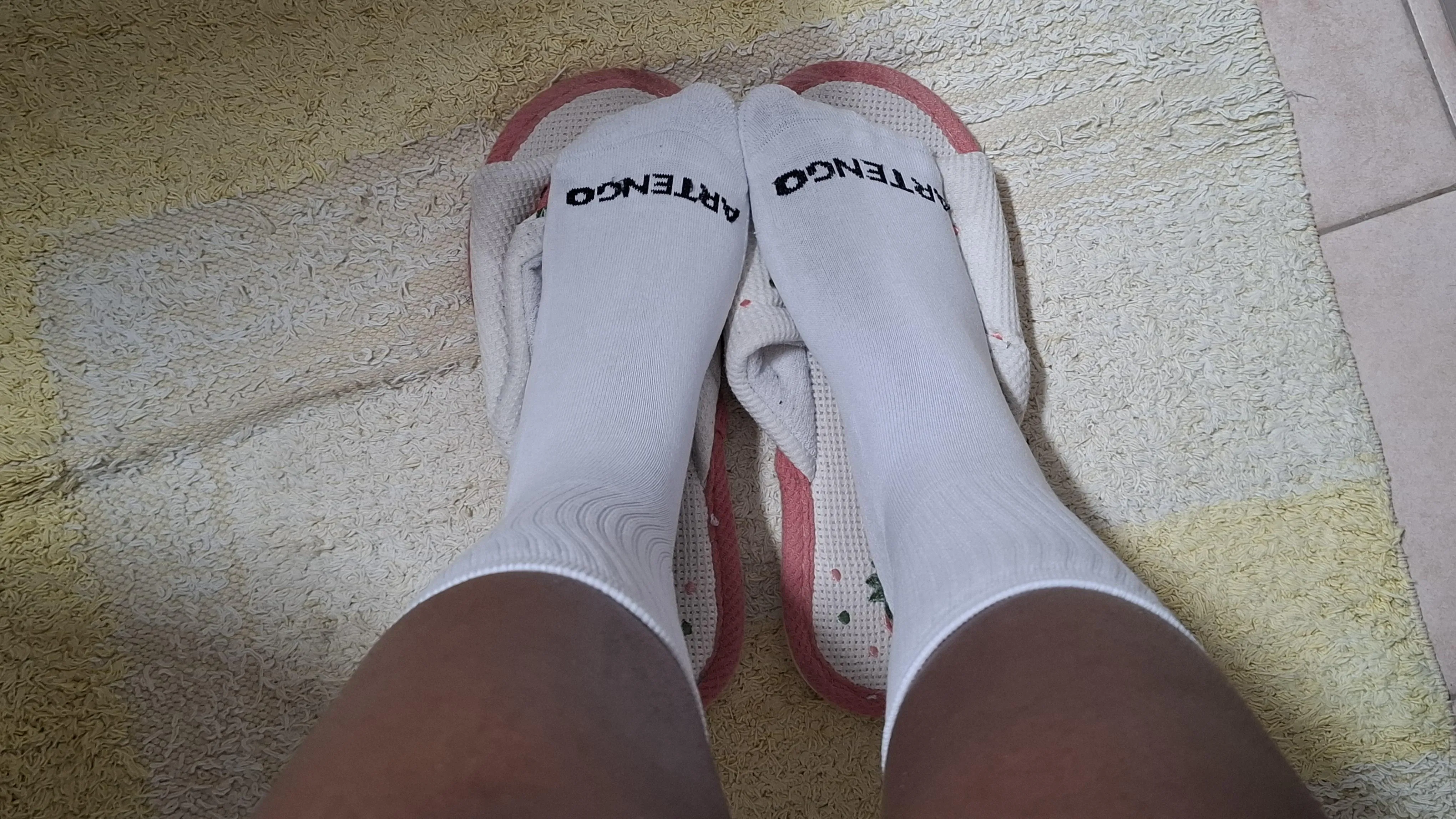 Clean skin, clean socks, and time to clear your paycheck ✨️