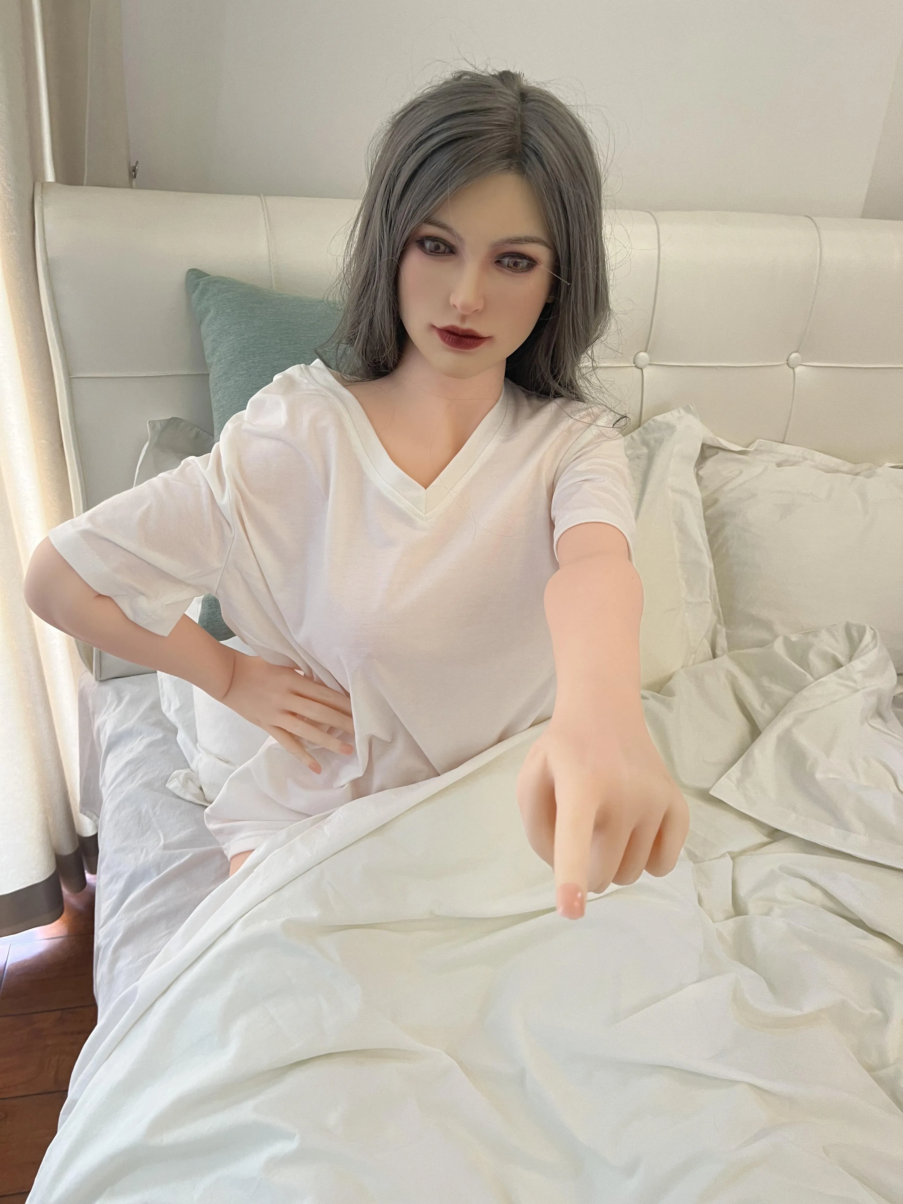 Hi there! My new doll Karyn