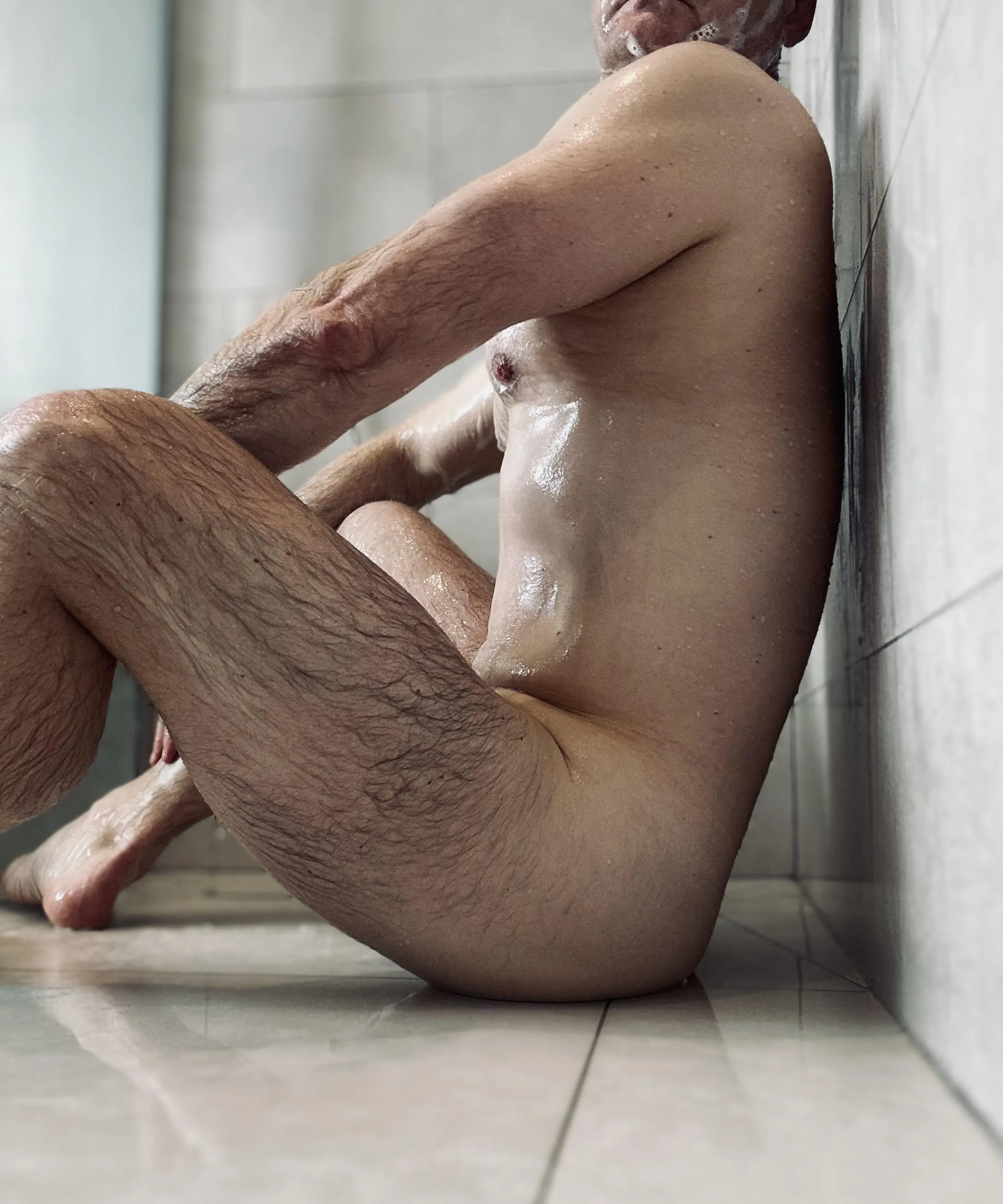 If you shower without taking pictures are you even clean?