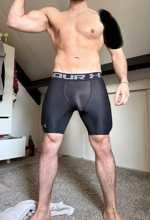 [selling][netherlands][45$] 25 year old muscular alpha selling all types of used underwear. Hmu for more info