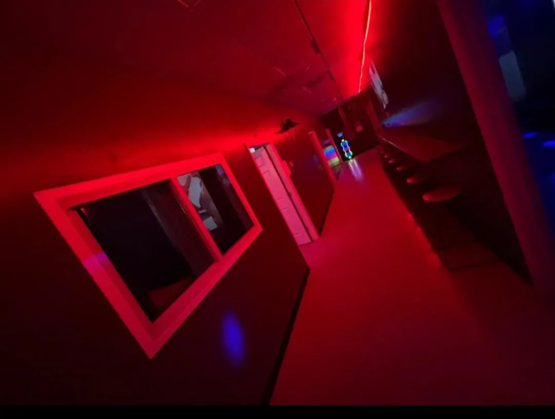 Sunday fun day at luna's Boutique. Couples here right now single male's and couple's show up to star another wild night..couple's and lady's free.males welcome...don't miss out on our free drinks.