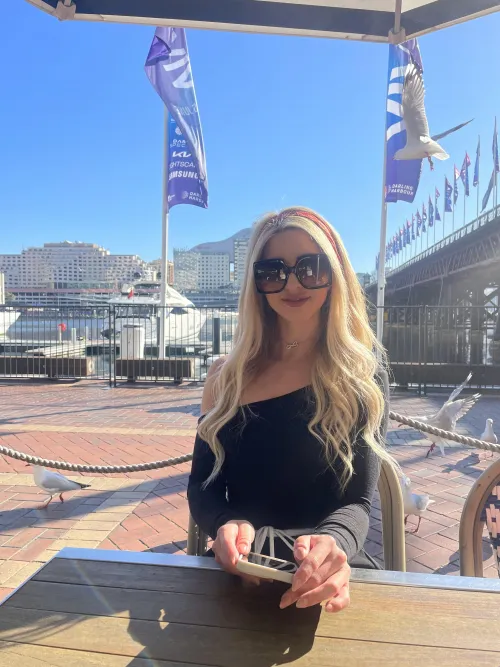 sunny days are my fav ones :)