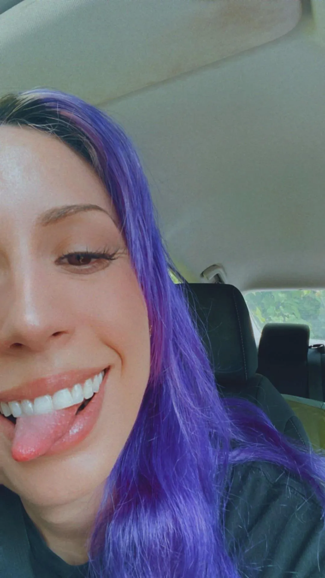 Tell your wife I said hi 😌 Bet she can’t make you beg like I do 😈