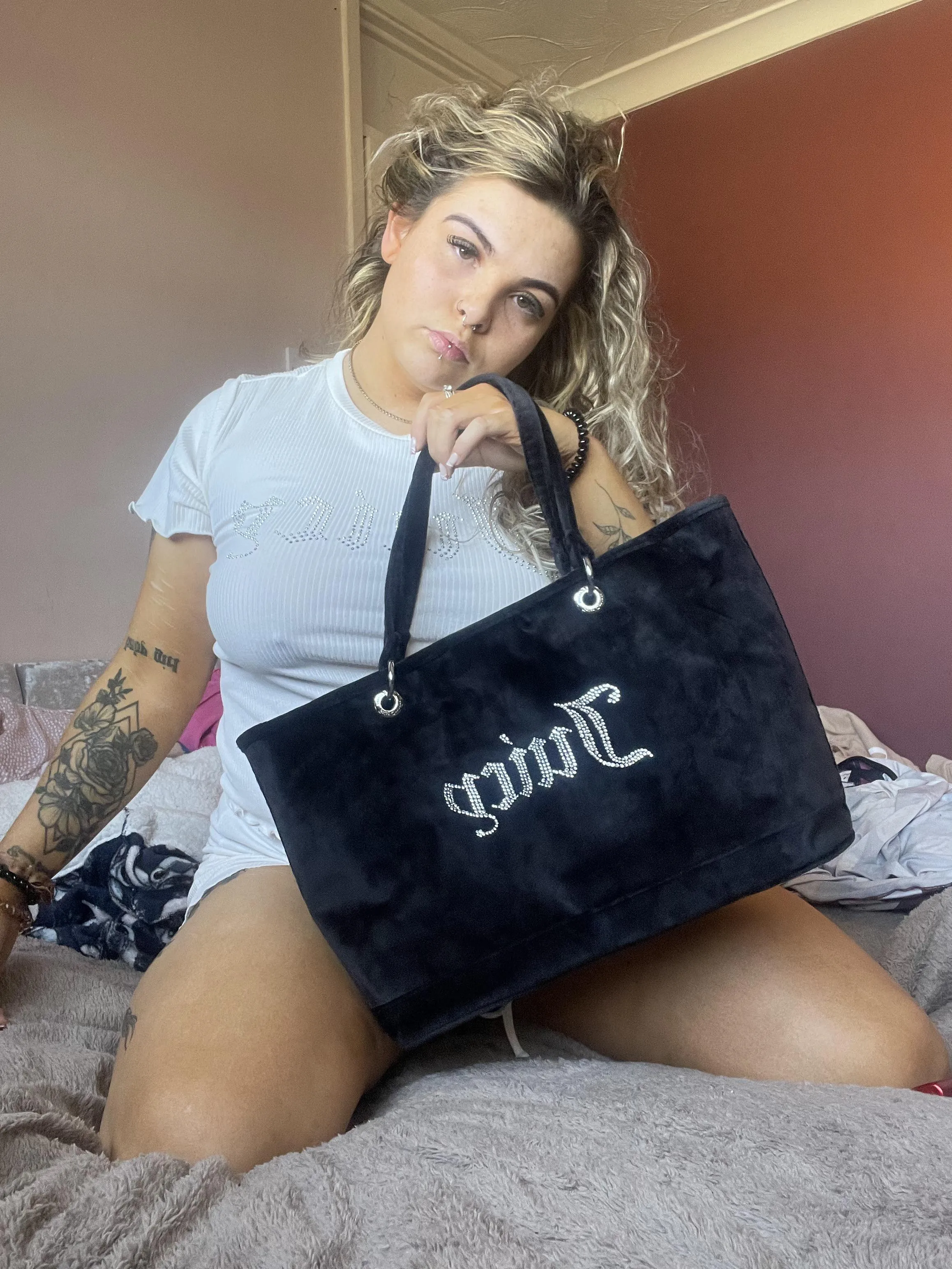 The lurkers make me laugh, you really are that scared huh 🤣