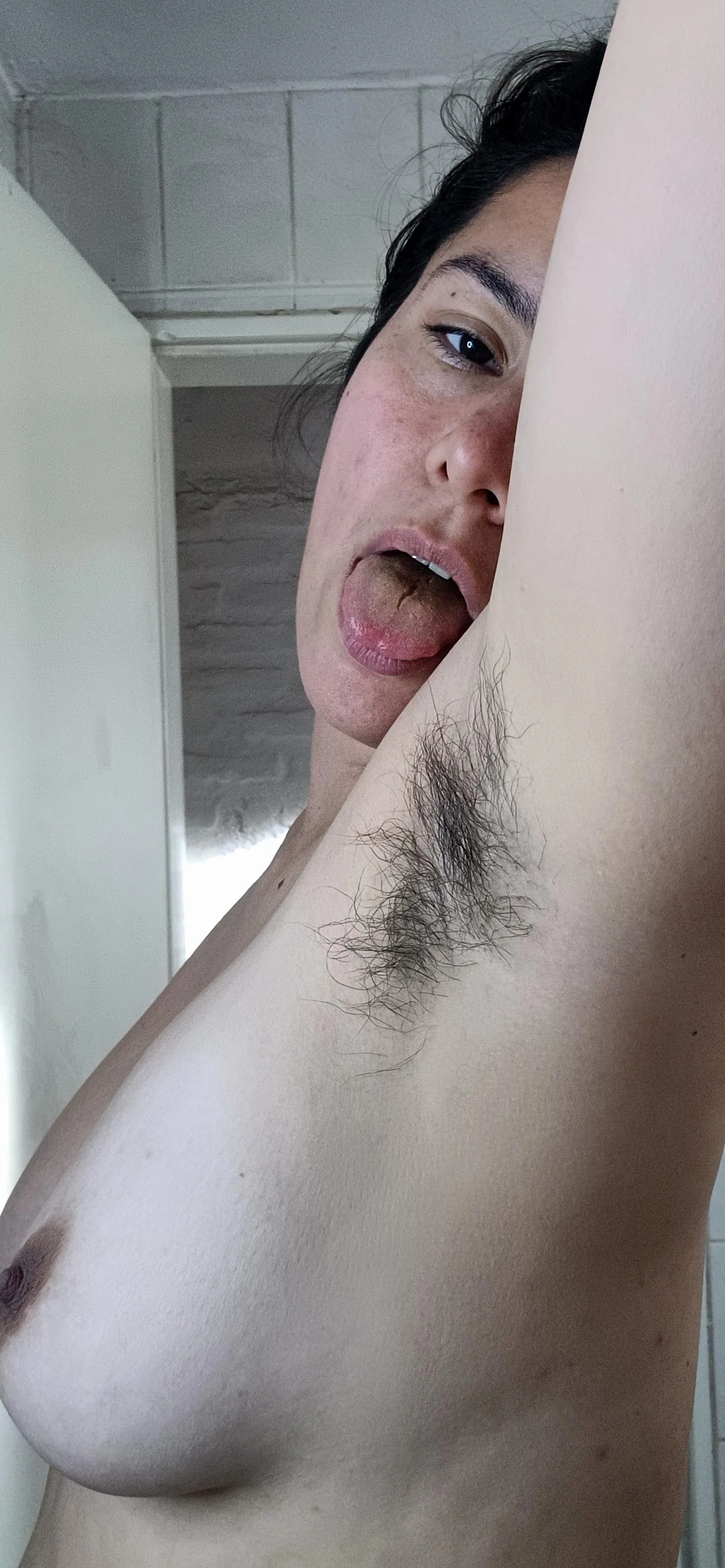 Whoever is ashamed of my hairy pits is not the one.