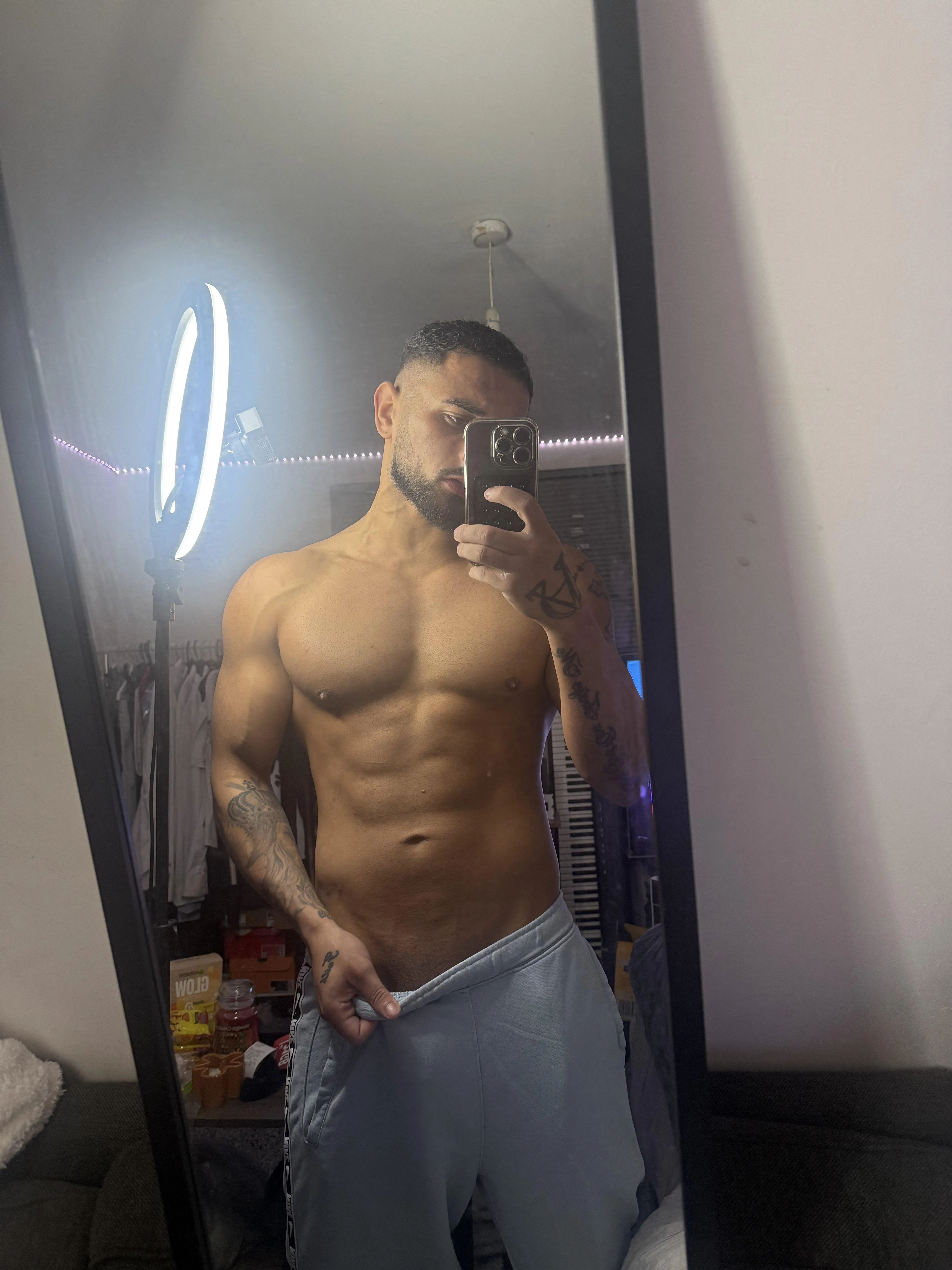 Do you wanna taste this V?