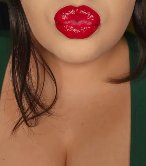 Cherry Flavored Kiss 💋