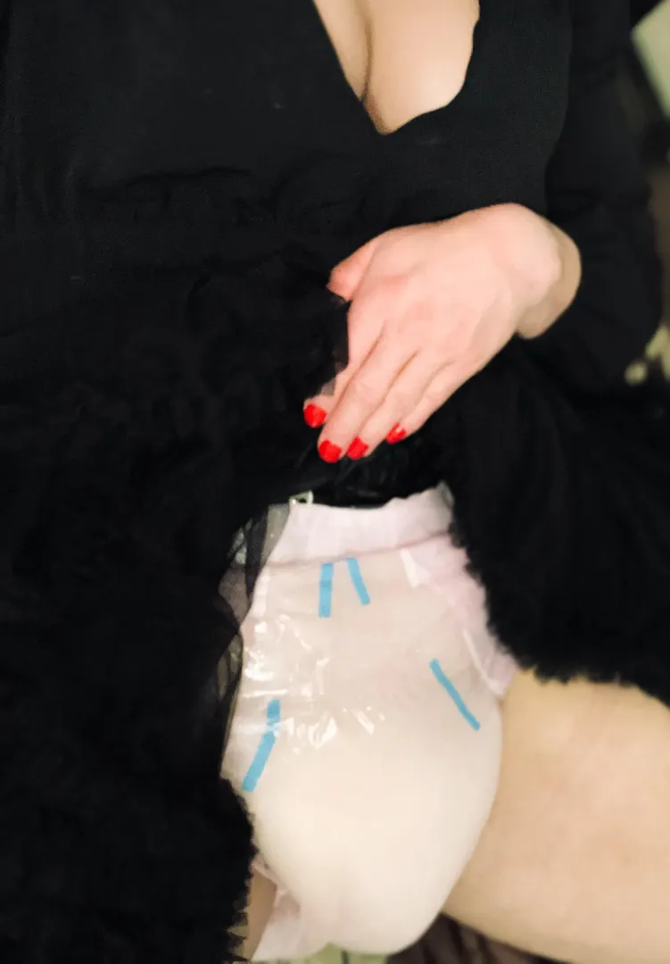 Goth girlies stay diapered