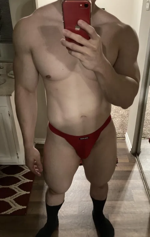 My bro likes what I’m wearing 😜