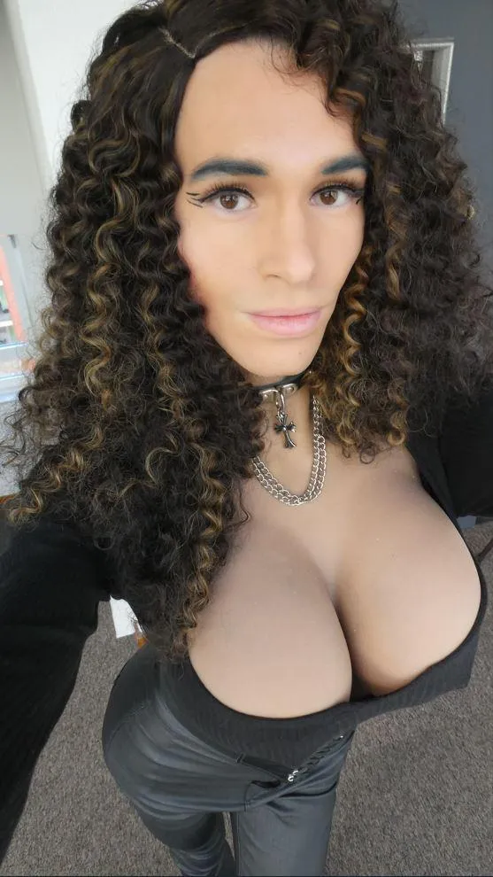Stare contest? 🥺