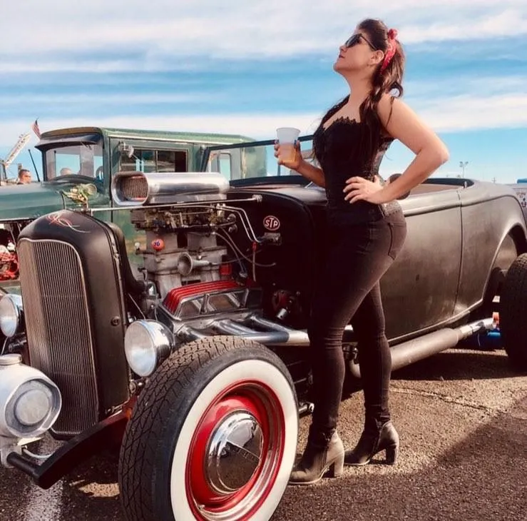 What could be better than a nice car, hot girl and a cold drink?