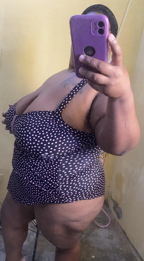 Tonight I'm going up the walls 😳😳