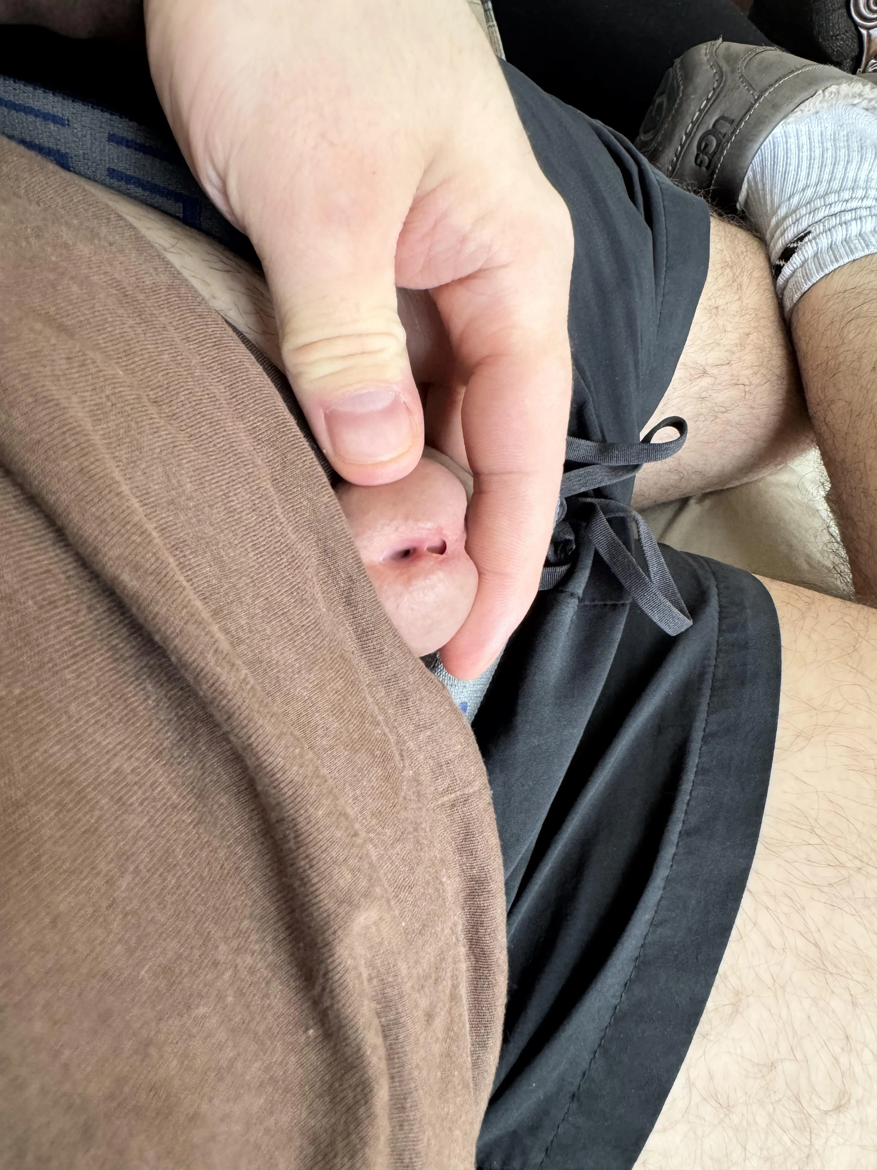 Male 27 posted yesterday not given the option to add photos under my original post.